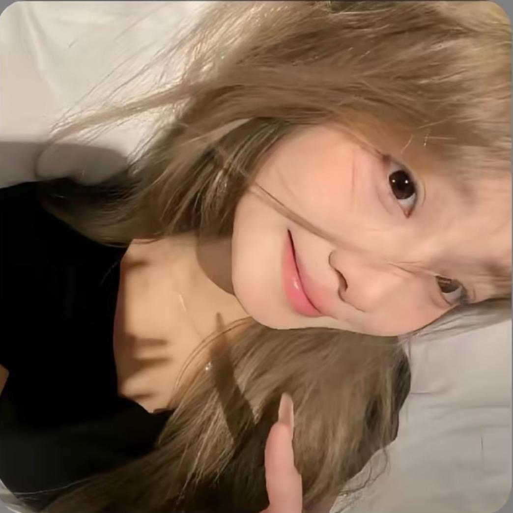 我素小淇^