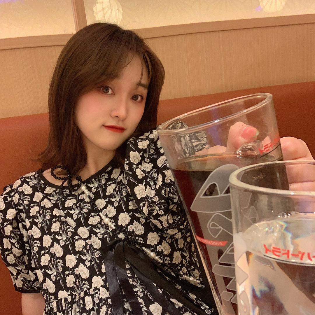 蜜瓜味靓妹