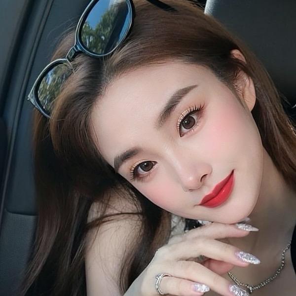 莉莉（牛肉小妹）