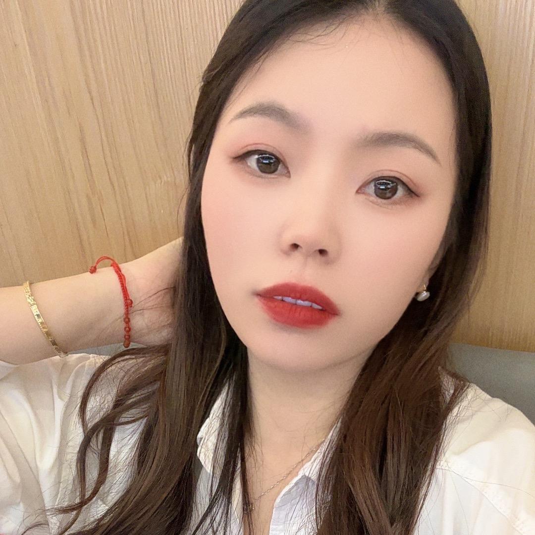 我是娜娜吖