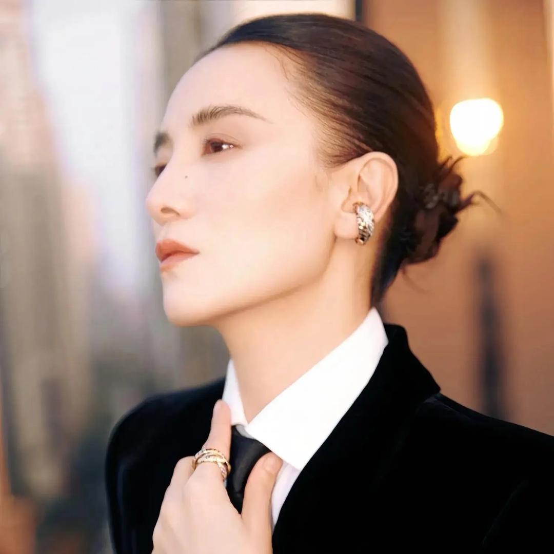 每曾妄想
