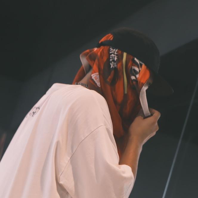 Baek 、
