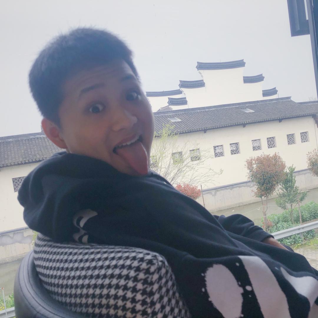 陈小伟🎈