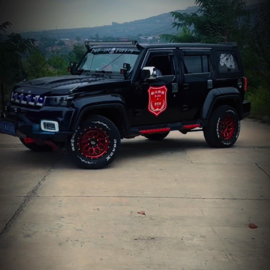 史先生「BJ40专业户」点我橱窗