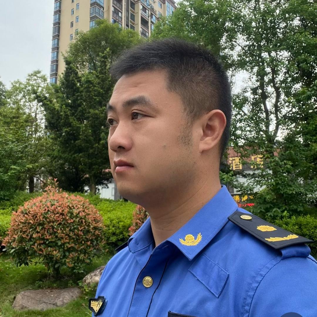 万载.万里