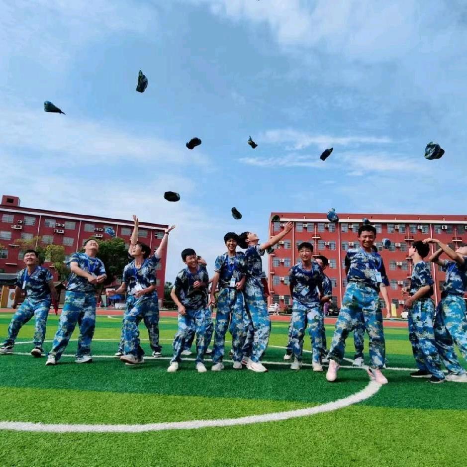 罗田初升高卢老师