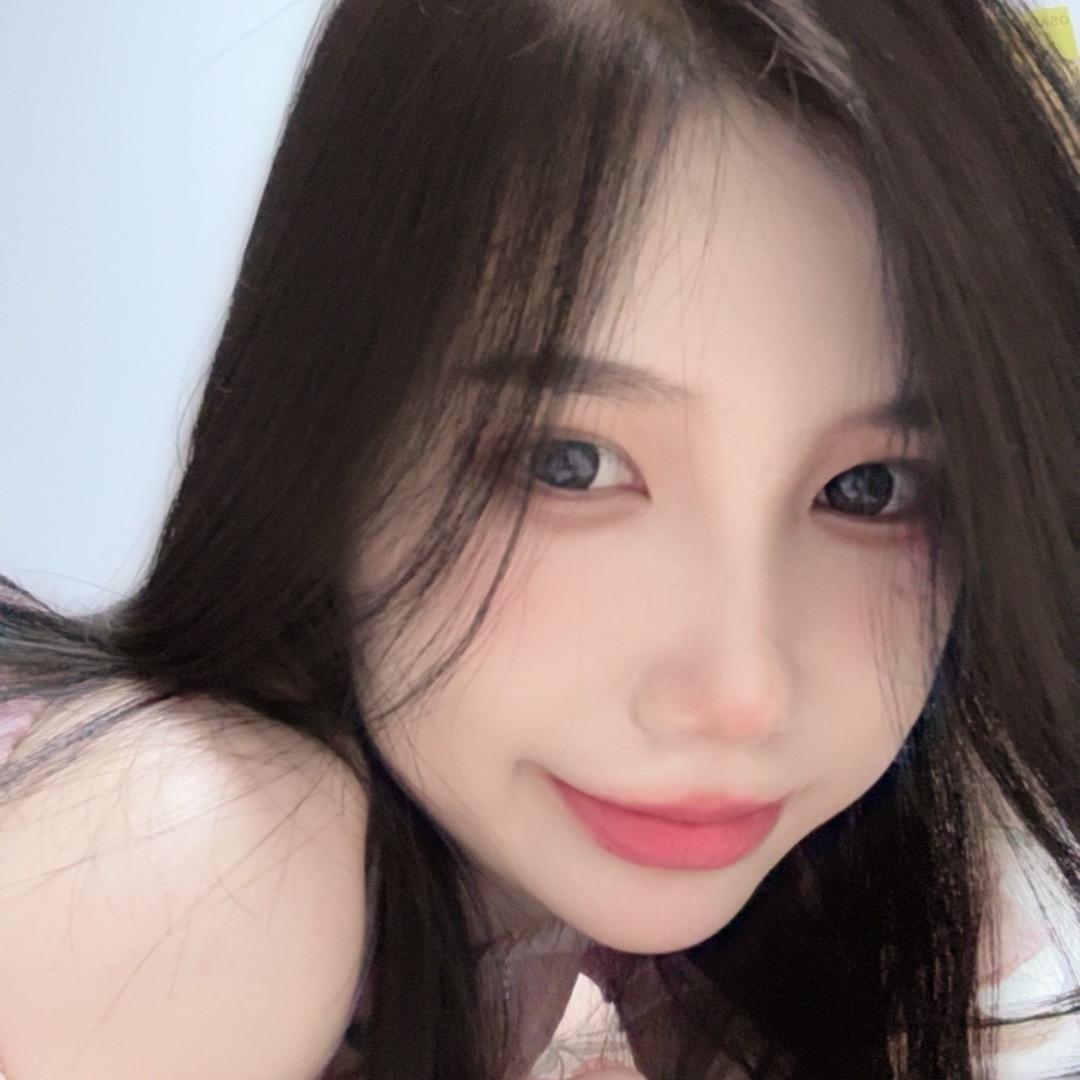 脱单学姐kiki（郑州媒少女）