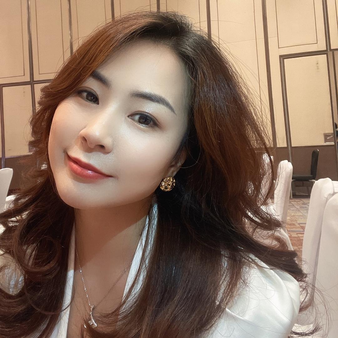 向日葵一样的女子