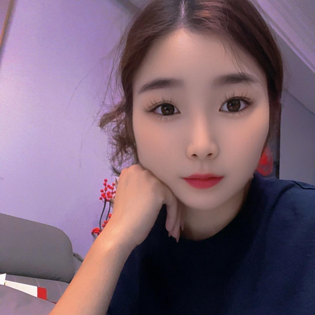 娜娜 锡东二手车市场板娘