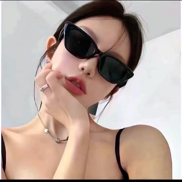 Y  .