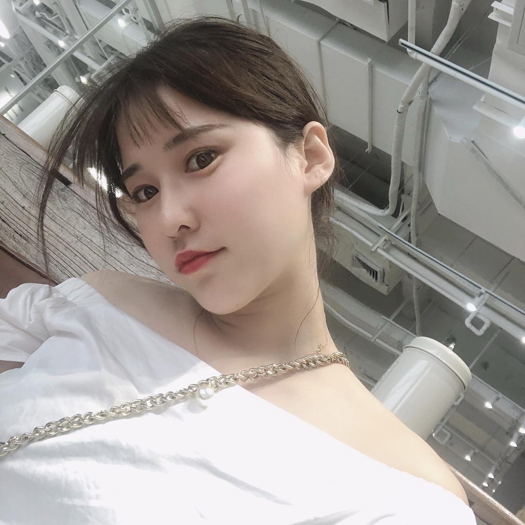 Yi