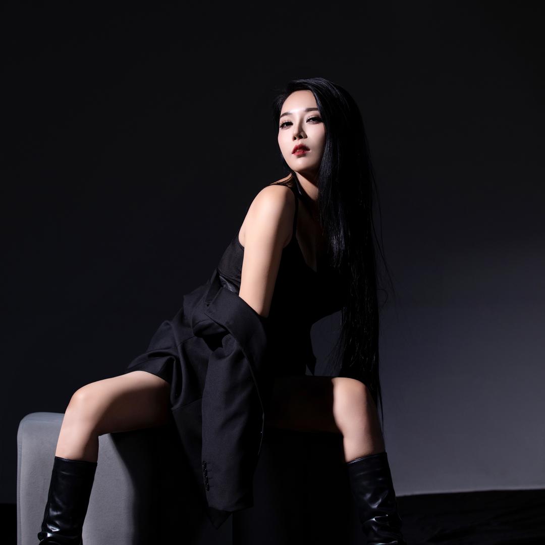 小 慧 单身里的女王