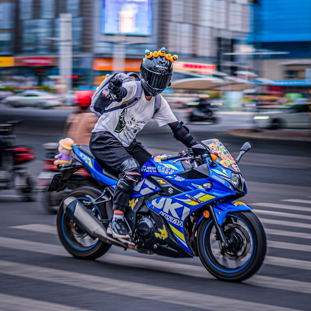 骑DSX压弯的小周🏍️🏍️