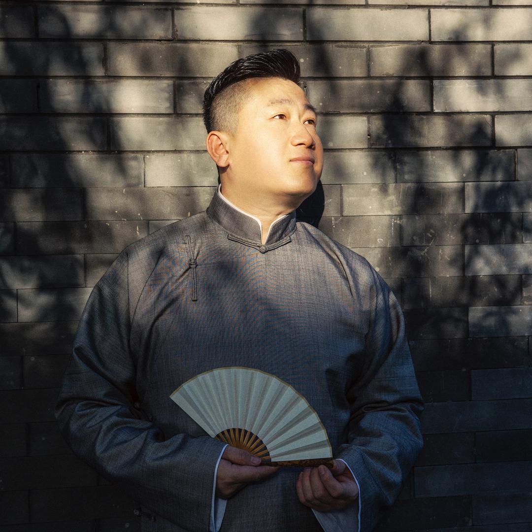 张鹤伦