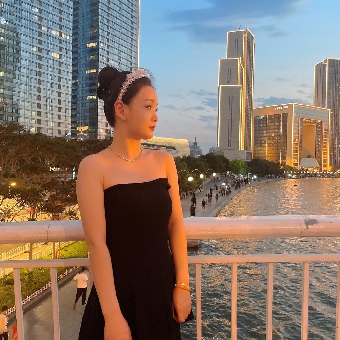 努力暴富的小敬敬