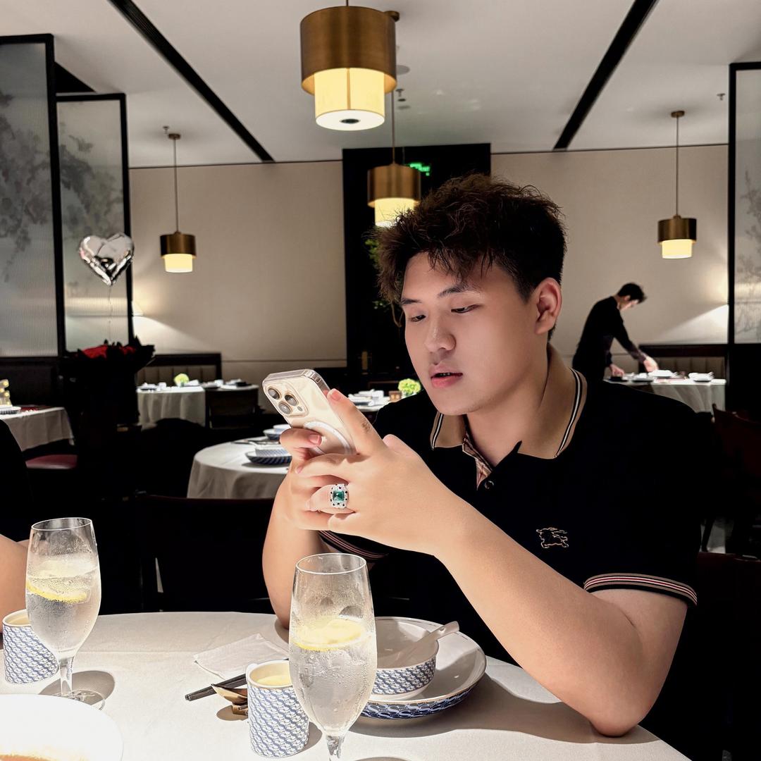 老吴 雅爽