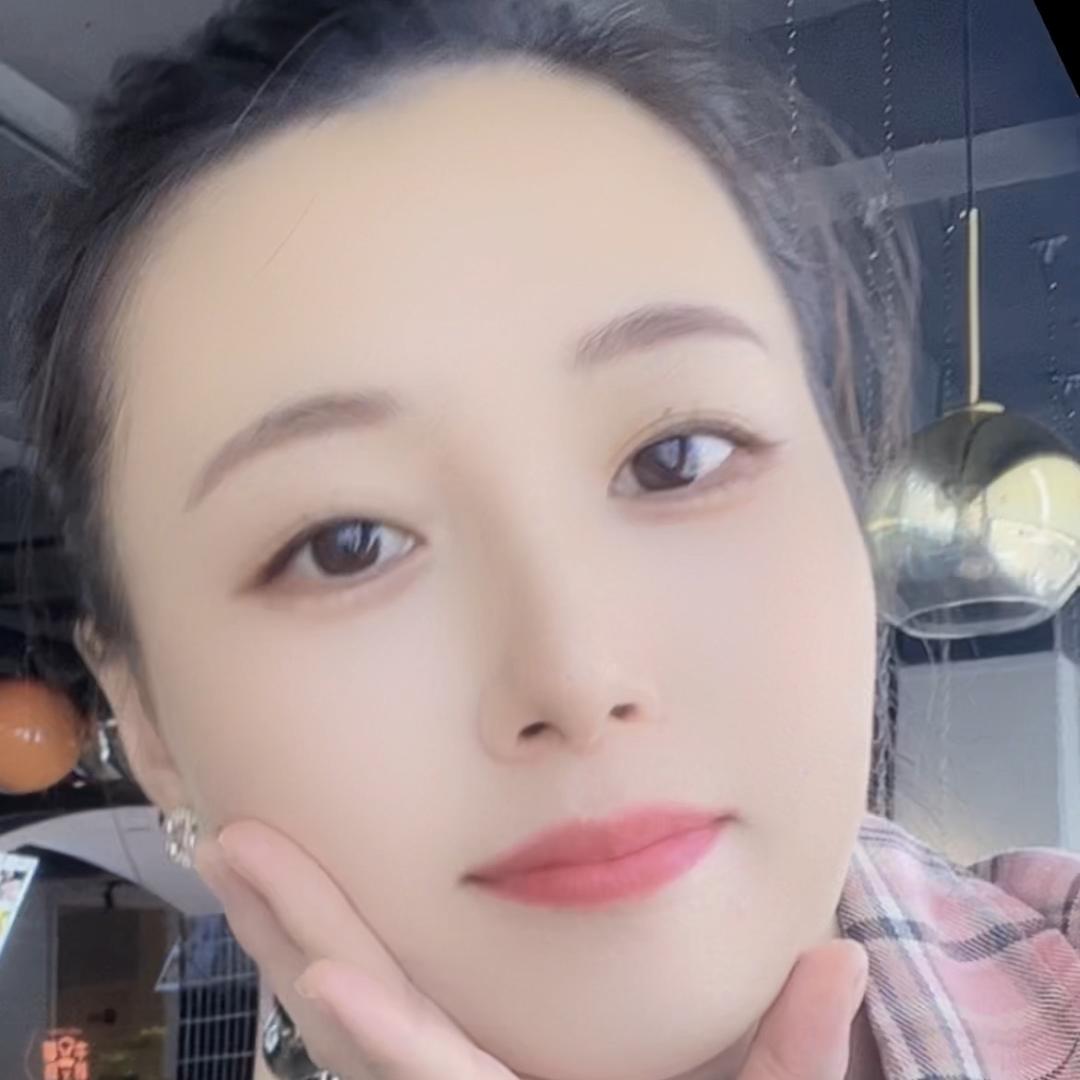 小晴爱困吖