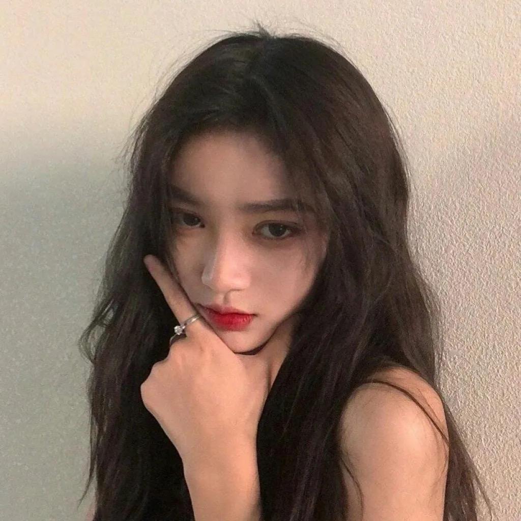 爱嘤嘤嘤撕唐服饰