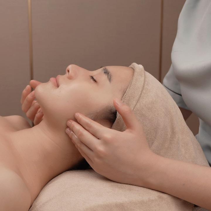 亦初护肤美学