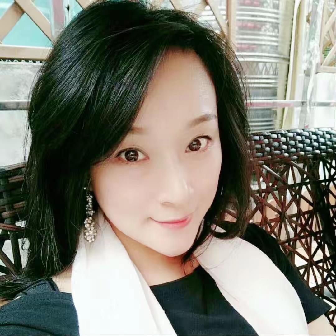 伊一连衣裙女装店