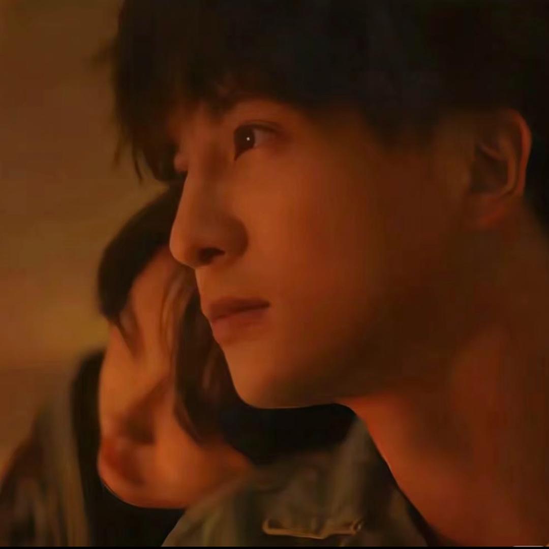 迎着阳光盛大逃亡