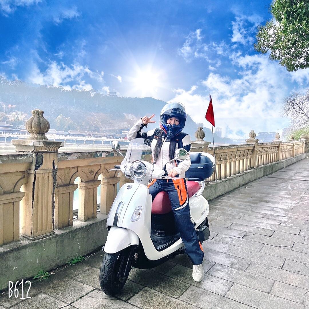 杨美丽流浪记《住桥洞》