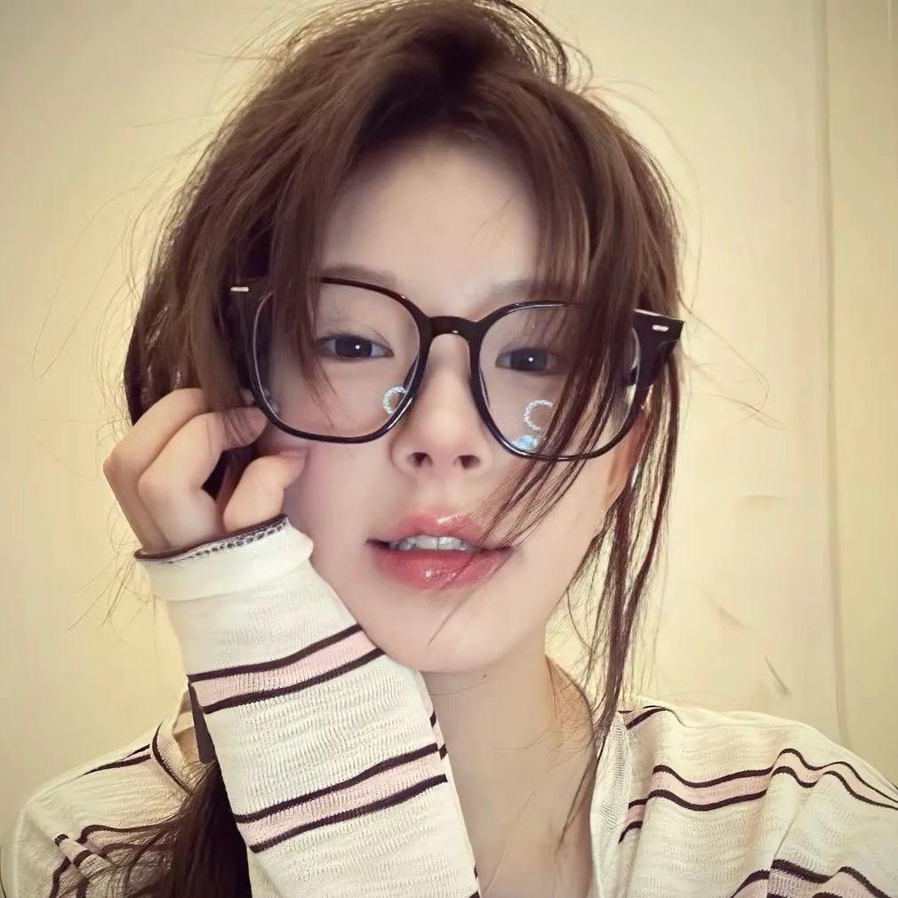 ^困包想睡觉^🍔