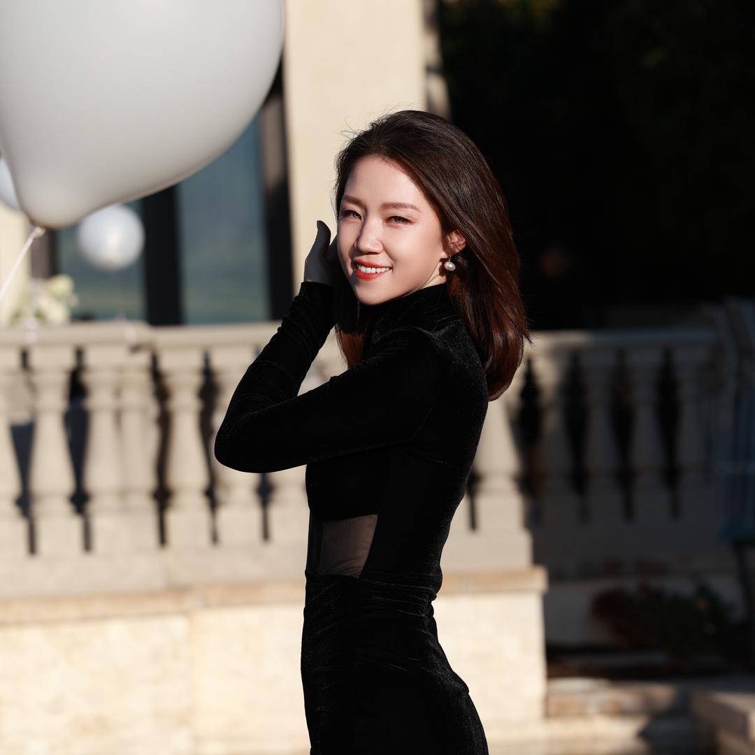 婷婷在美国(Max麦克斯的账号)