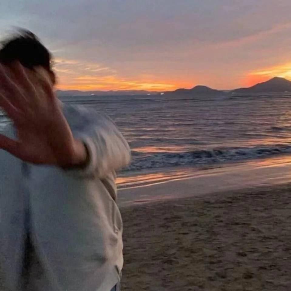 🌴