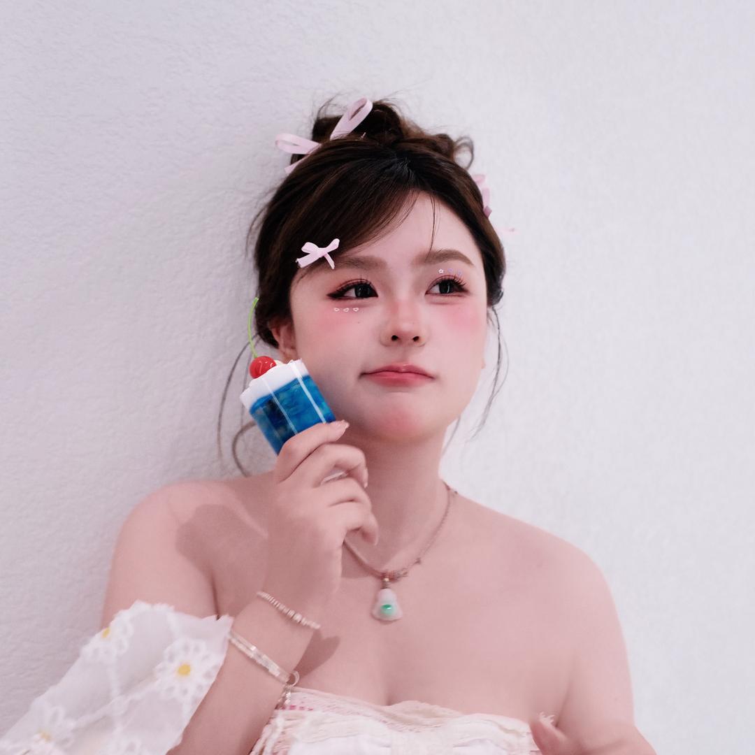 冰淇淋甜彤