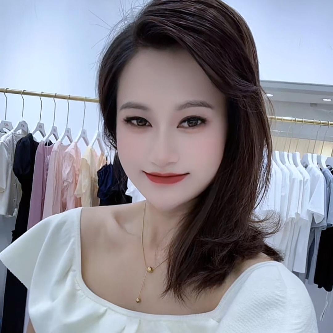 颜颜家女装(柳州批发店）