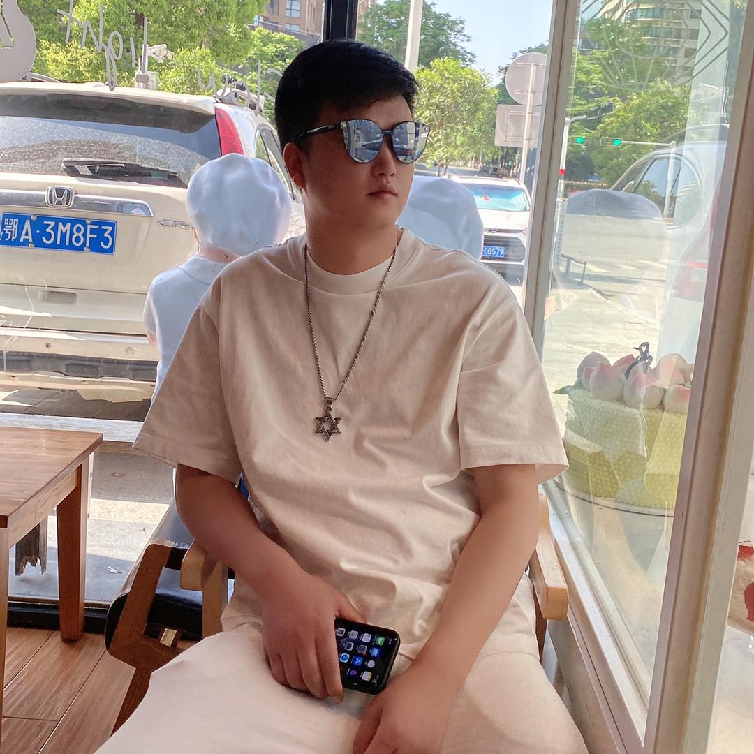 高新温泉嘉莉发型店
