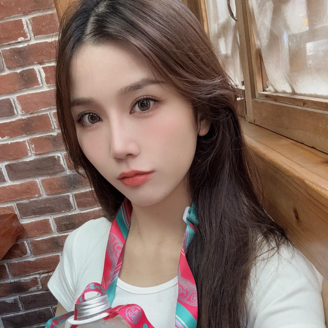 小鱼爱吃🦐