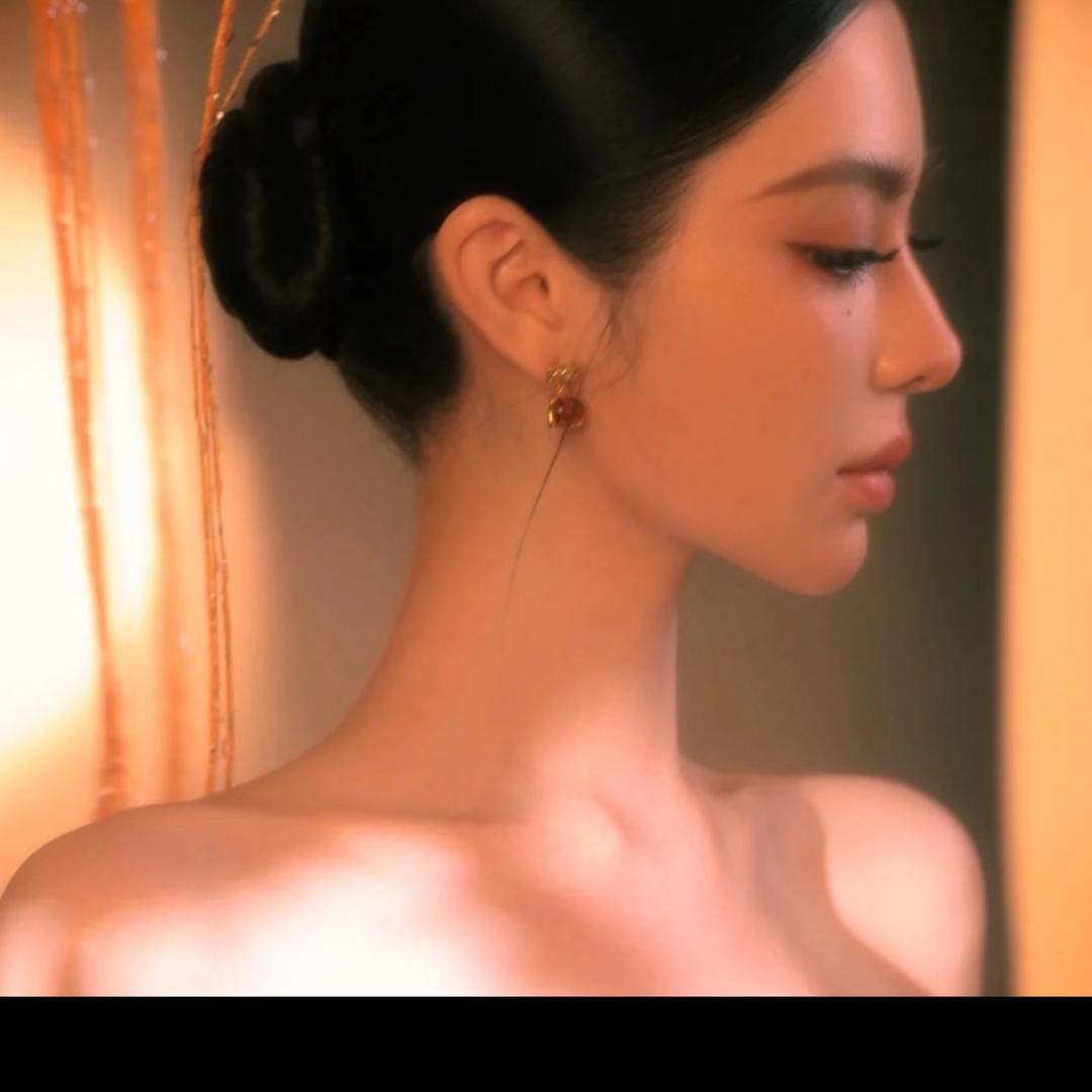 𝐂𝐚𝐥𝐥𝐢𝐞