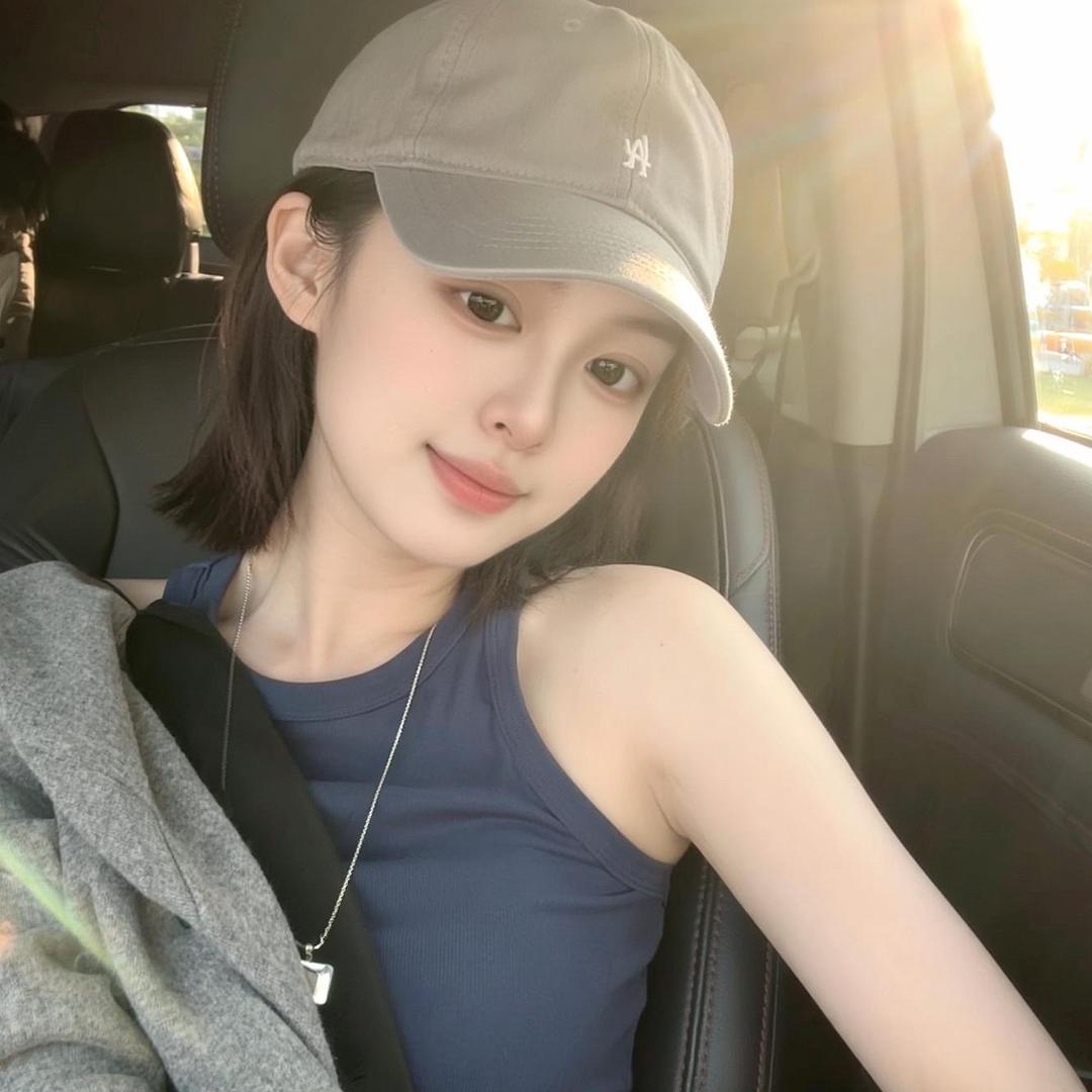 弹古筝的王老师