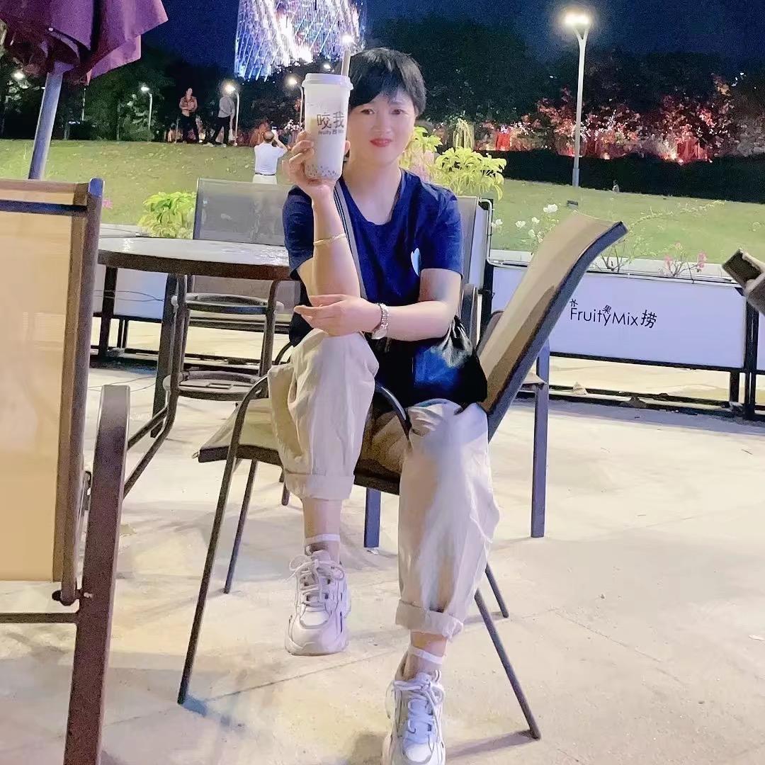 小吖土特产（橱窗有美食）
