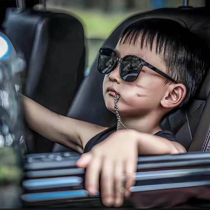 幽默『小哥哥』