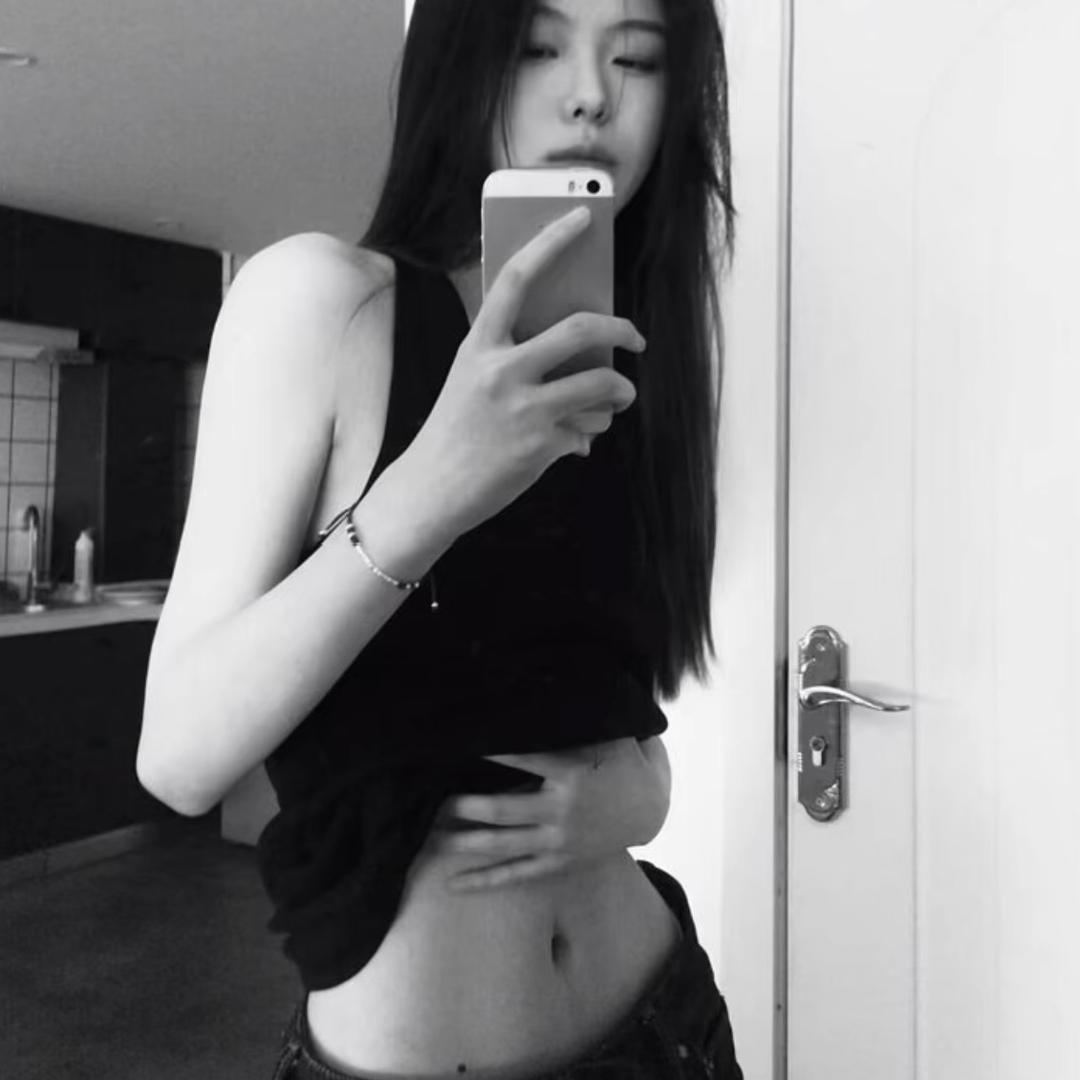 闪亮的屁灯✨