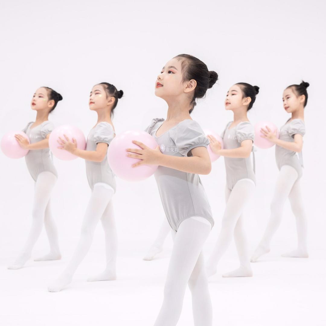 邹城苗苗艺术 总校李娜