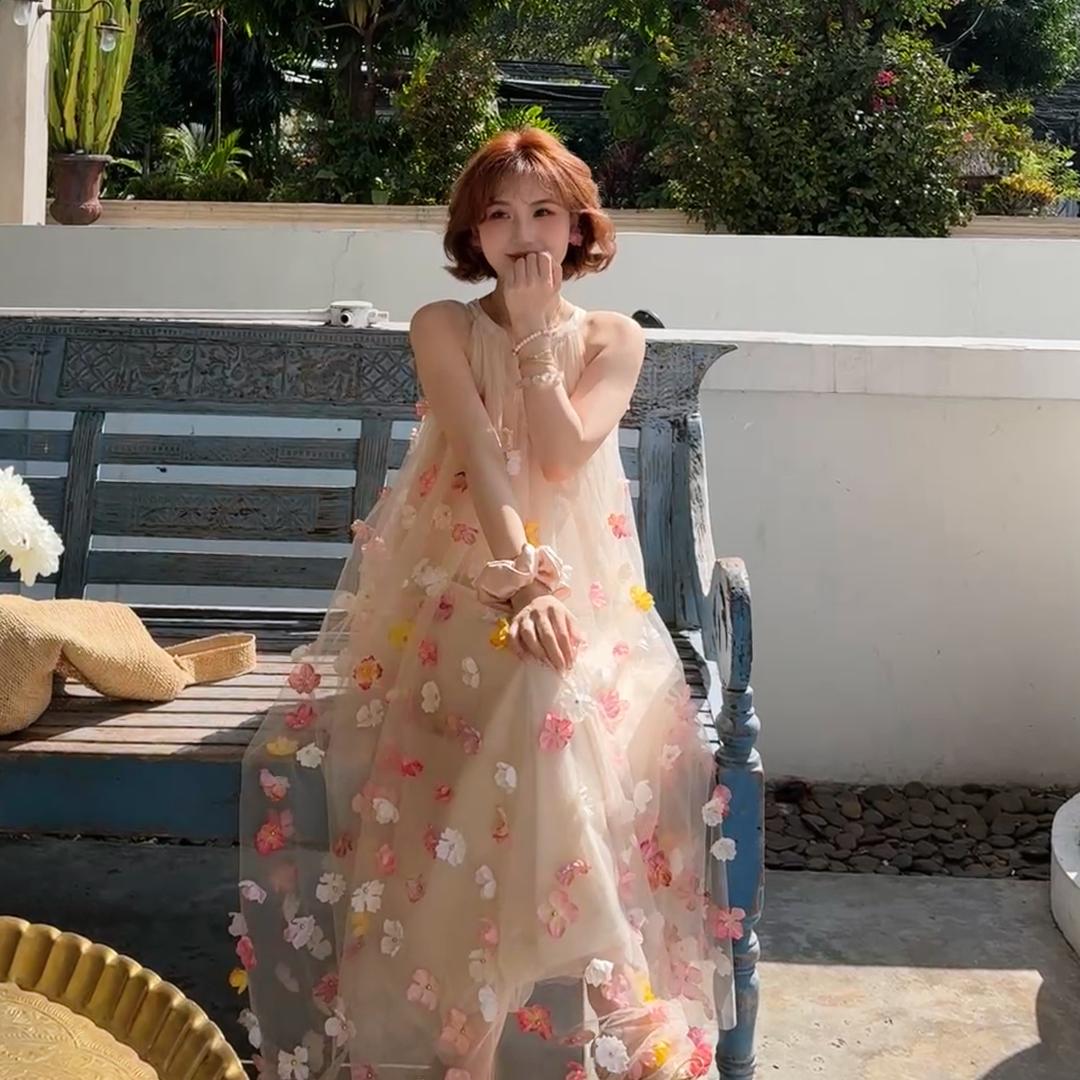 蕾英俊女装小铺