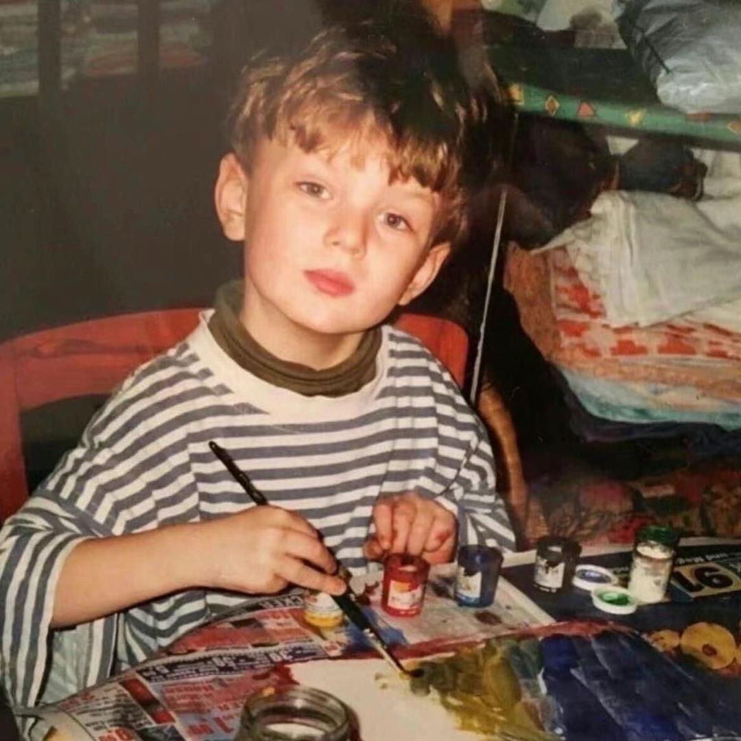 串了7片五花肉的糖葫芦