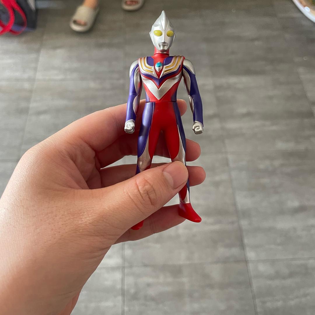 爱吃薯条的妹妹