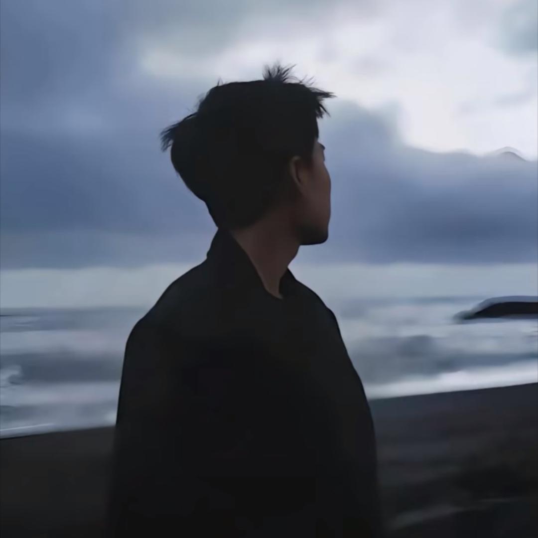 吻一朵草莓