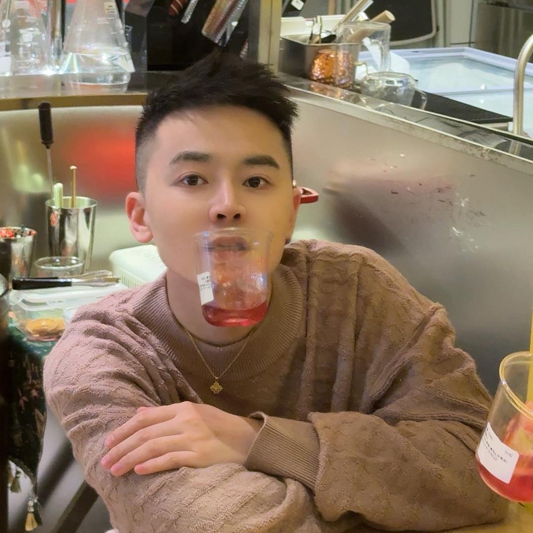 橙子🍊喝橙汁儿