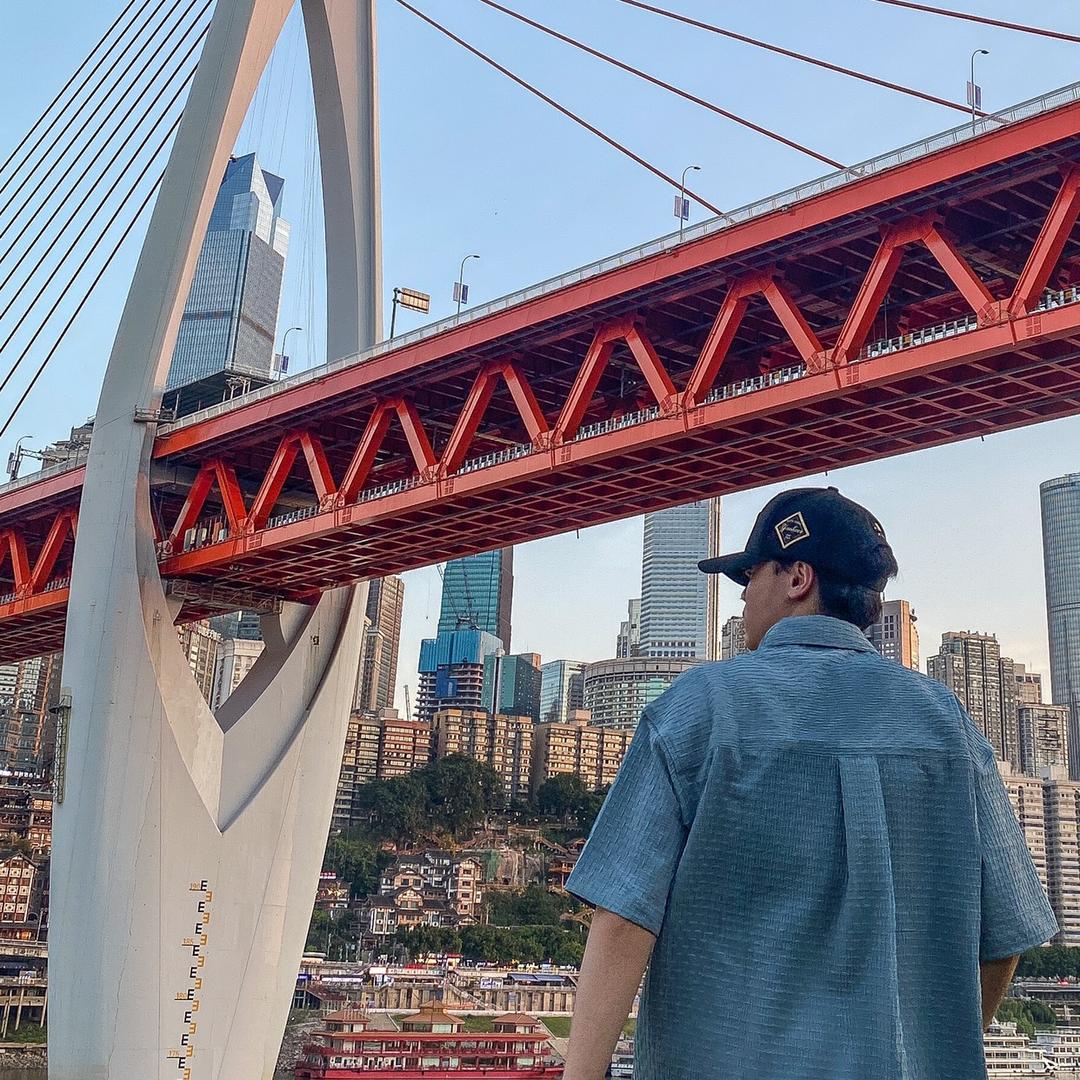 卓别林的旅行丶