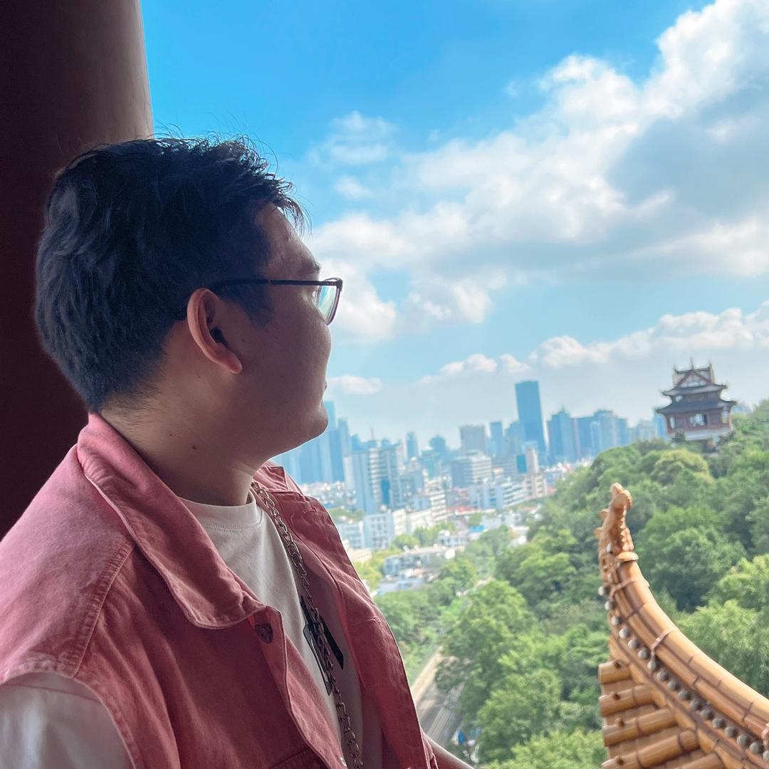 连云港一只会游泳的小港