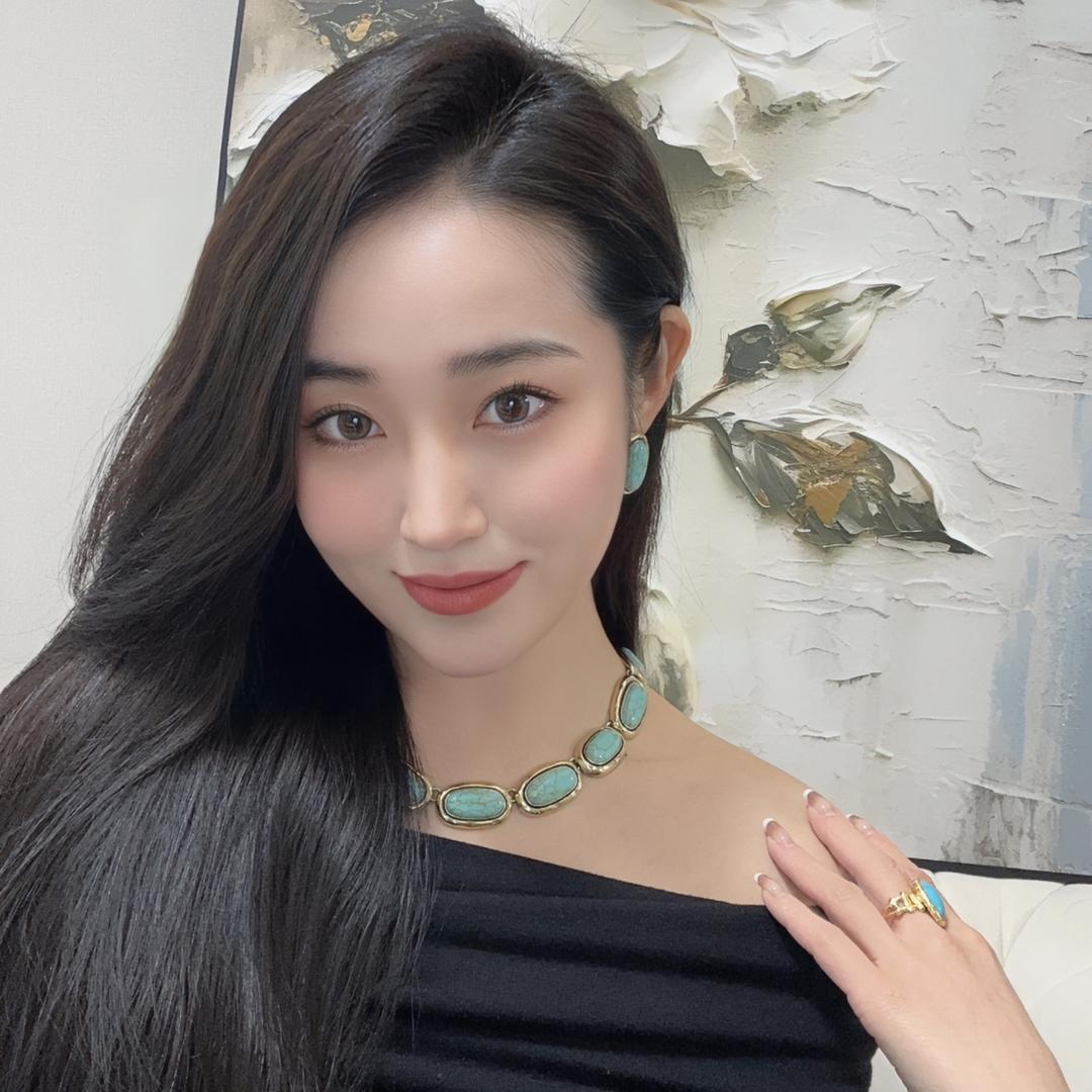 伊伊 轻奢饰品