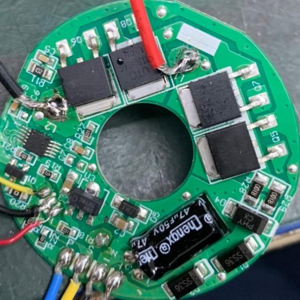 未脱发的程序员