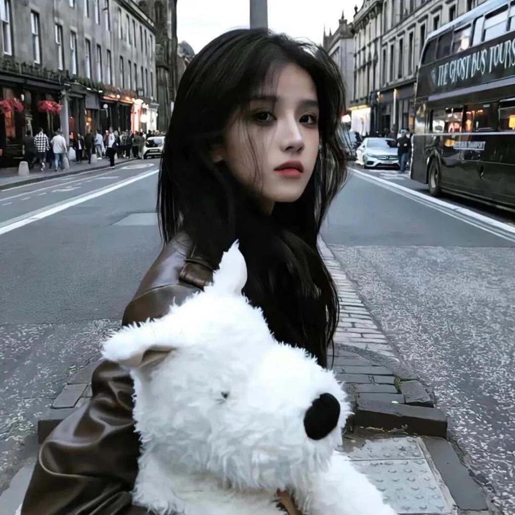 美女不⁶眼泪