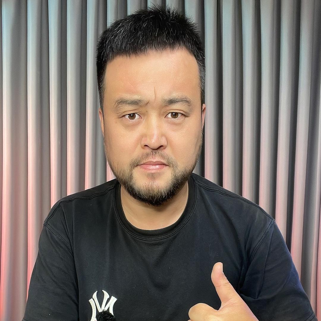 鉴货胡子哥